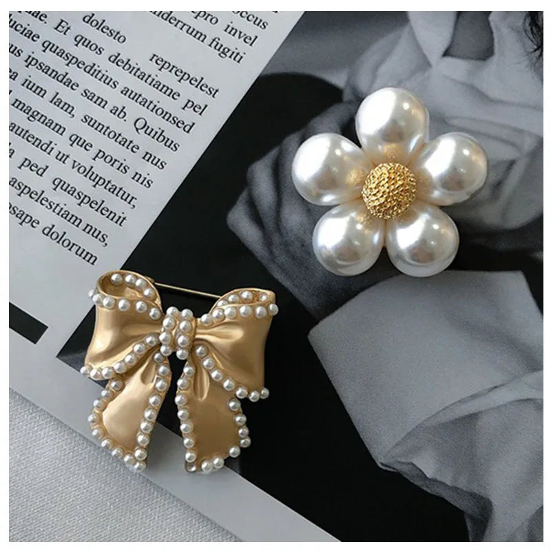 Magnet Brooch Pearl Rhinestone Flower Safe Hijab No Hole Pins Shirt Scarf Buckle Brooches for Women Accessories New Fashion Bee