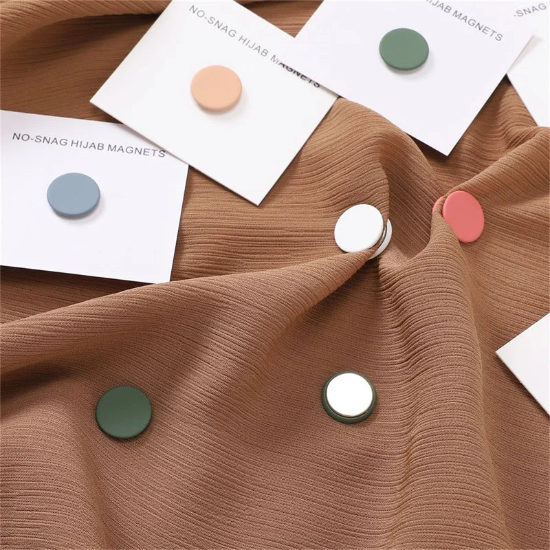 2024 New Fashion Magnet Hijab Scarf Brooch Pins For Muslim Woman Candy Colors Magnets Magnetic Buckle Accessories Ladies