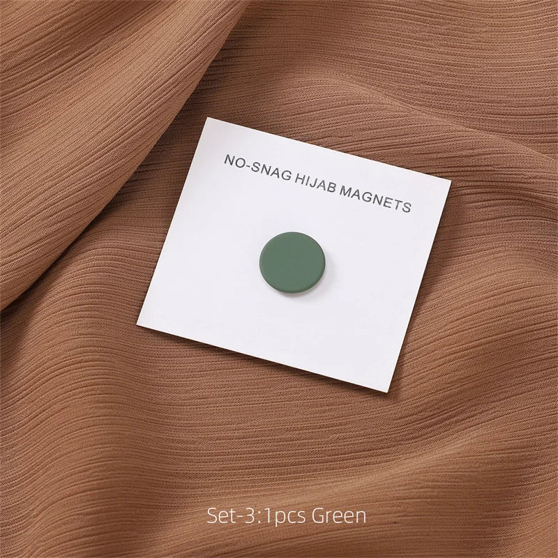 2024 New Fashion Magnet Hijab Scarf Brooch Pins For Muslim Woman Candy Colors Magnets Magnetic Buckle Accessories Ladies