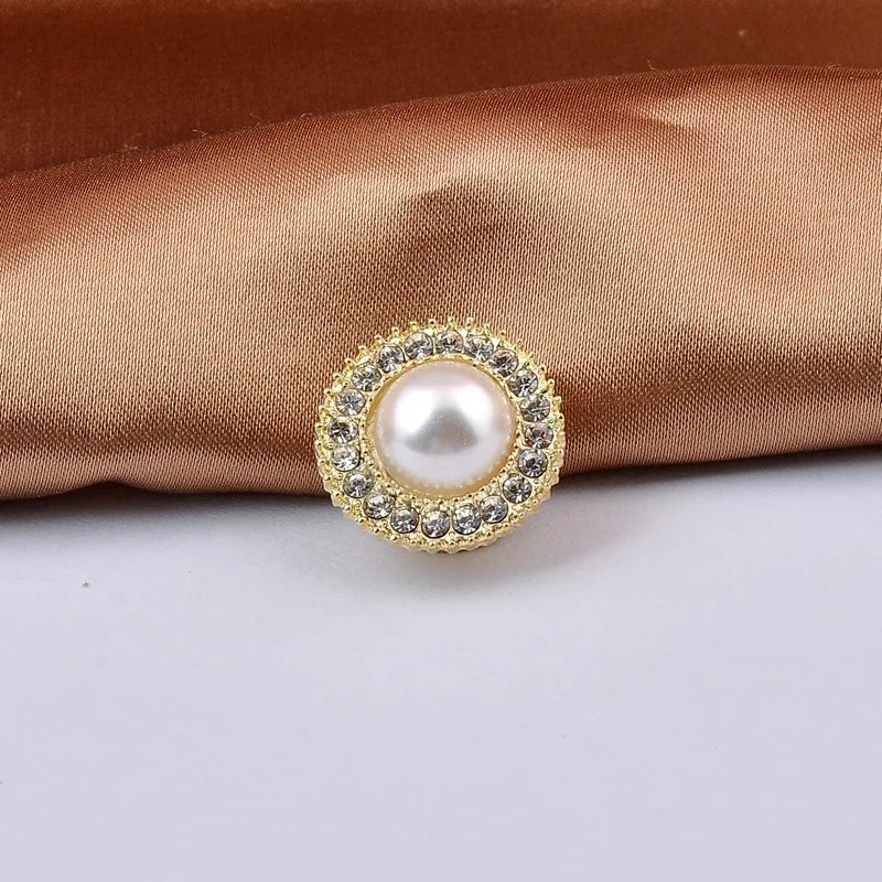 Magnet Brooch Pearl Rhinestone Flower Safe Hijab No Hole Pins Shirt Scarf Buckle Brooches for Women Accessories New Fashion Bee